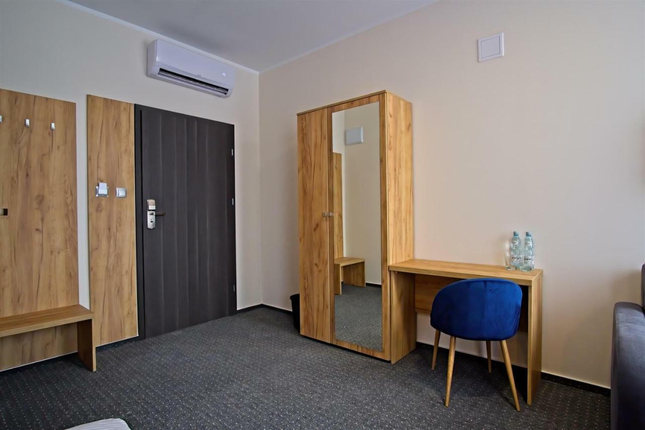 S7 Hotel Kielce Exteriör bild