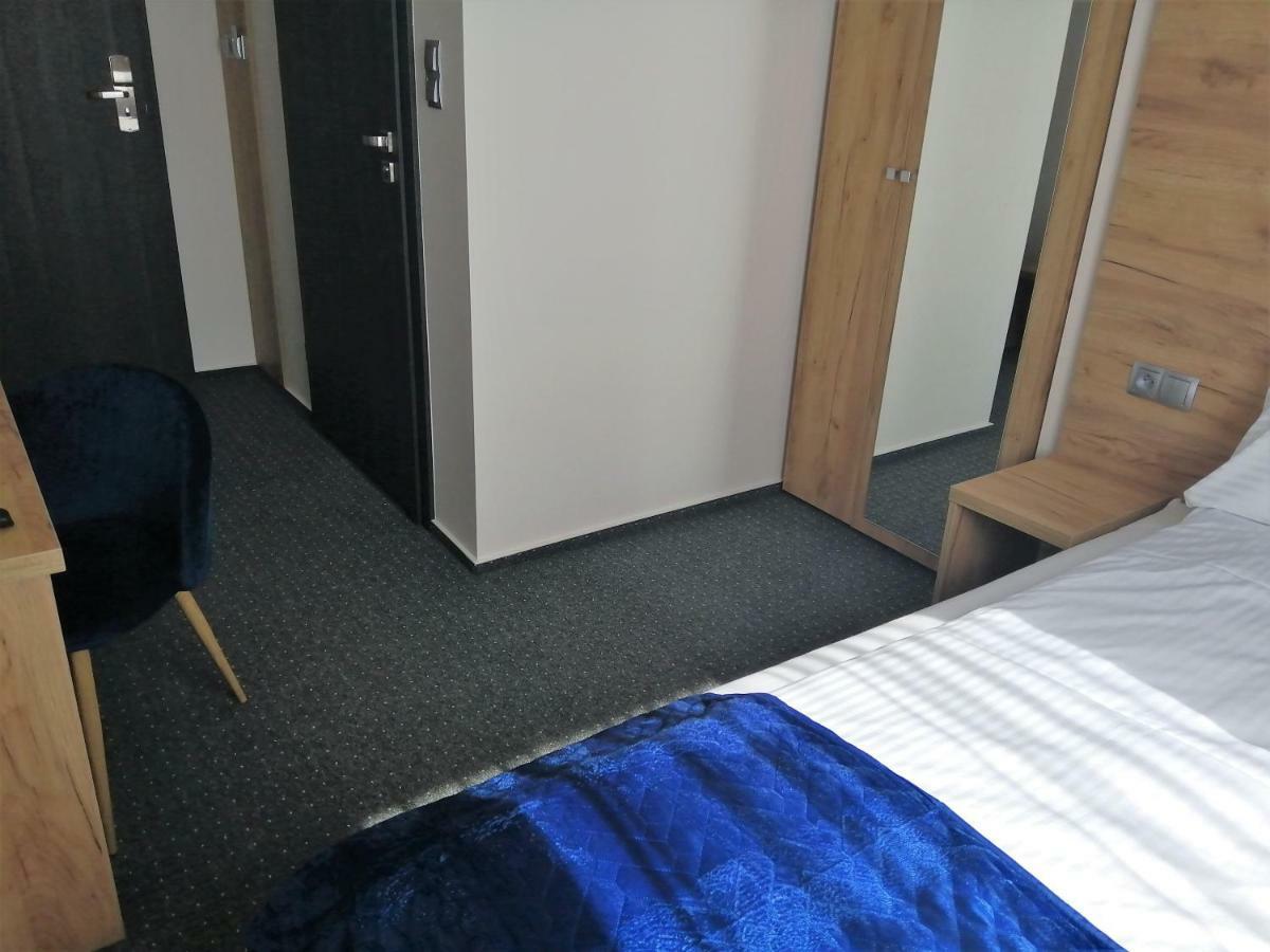 S7 Hotel Kielce Exteriör bild