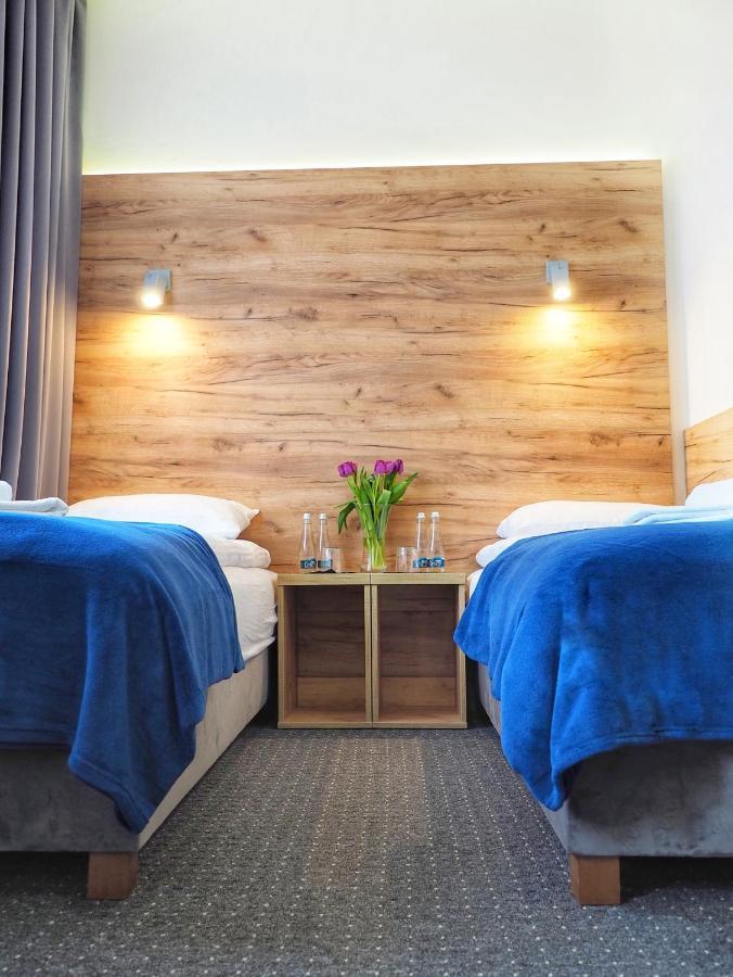 S7 Hotel Kielce Exteriör bild